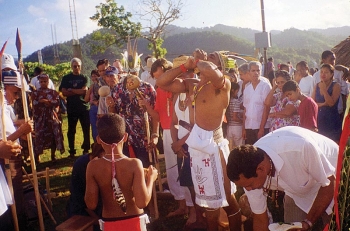 Revival of old customs: smoke ceremony