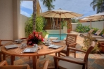 Cotton Bay Village: Garten einer Terracotta-Villa mit privatem Pool