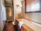 Badezimmer in der Junior Suite (Wohnbeispiel)