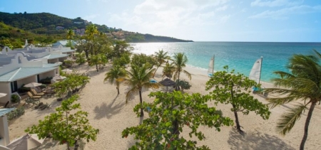 Spice Island Beach Resort: View of  Grand Anse Beach and of the Suites