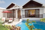 Spice Island Beach Resort: Luxury Almond Pool Suite (example)