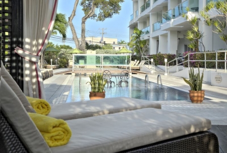 Pool furnishings